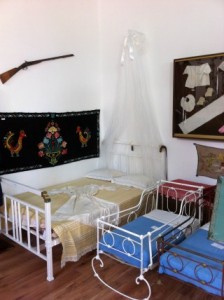 LAOGRAFIKO MOYSEIO OT8E4 (Mobile)